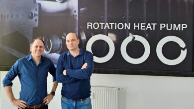 Bernhard Adler und Fabian Sacharowitz (beide Ecop): Freude über Kooperation mit KSB. Copyright: Ecop