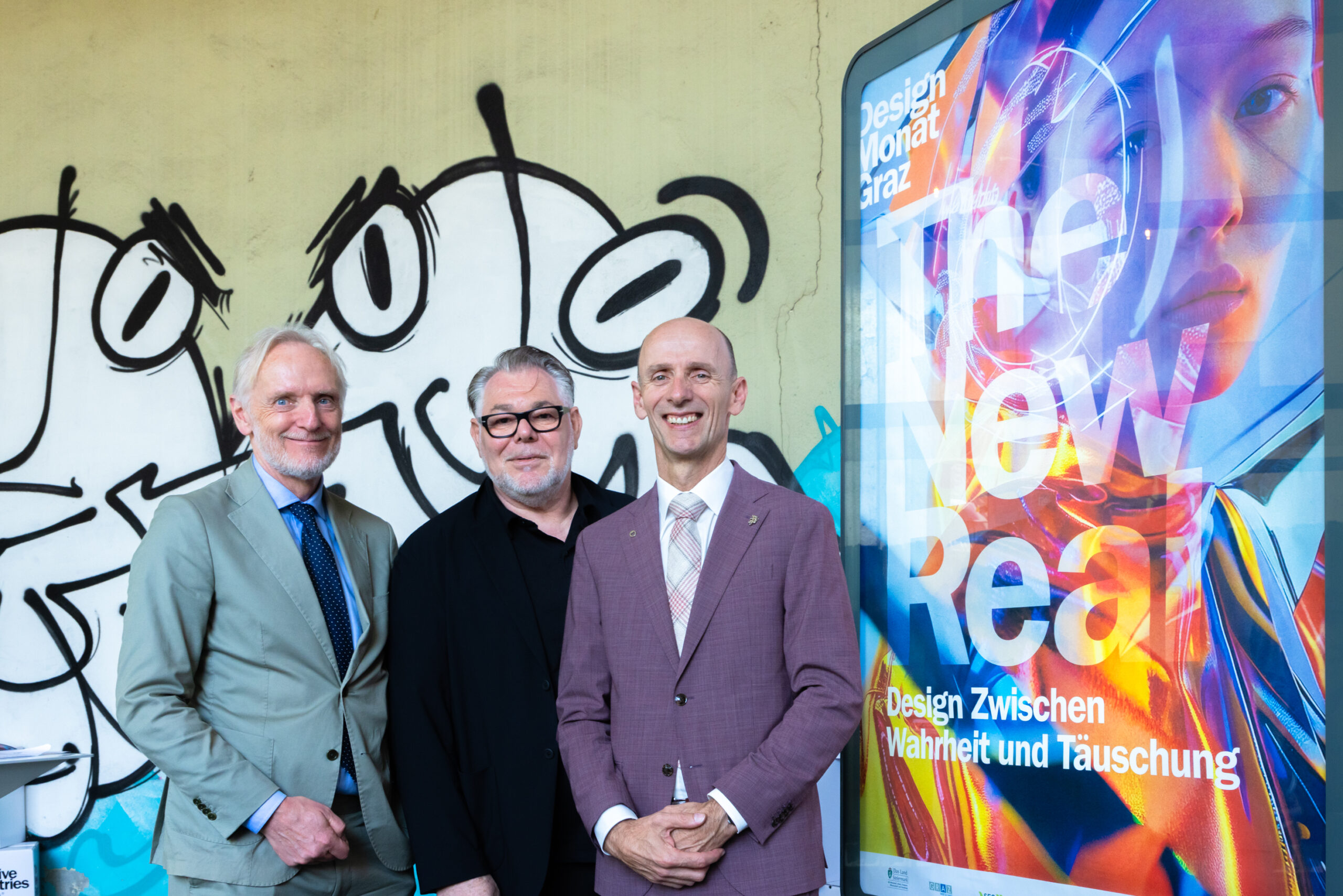 Kulturstadtrat Günter Riegler, CIS-Geschäftsführer Eberhard Schrempf und Wirtschaftslandesrat Willibald Ehrenhöfer (v. l.) (c) Konstantinov