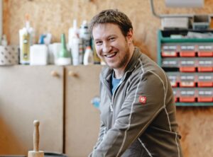 Der externe Input war auch deshalb wesentlich, weil die gemeinsame Richtung, die wir einschlagen, nicht nur uns beide betrifft, sondern alle Mitarbeitenden im Betrieb.Stefan Thurner,
Tischlerei Thurner (C) Tischlerei Thurner