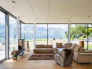 Exklusives Interieur, schlaue Akustikdecke. (C) Lukas Schaller