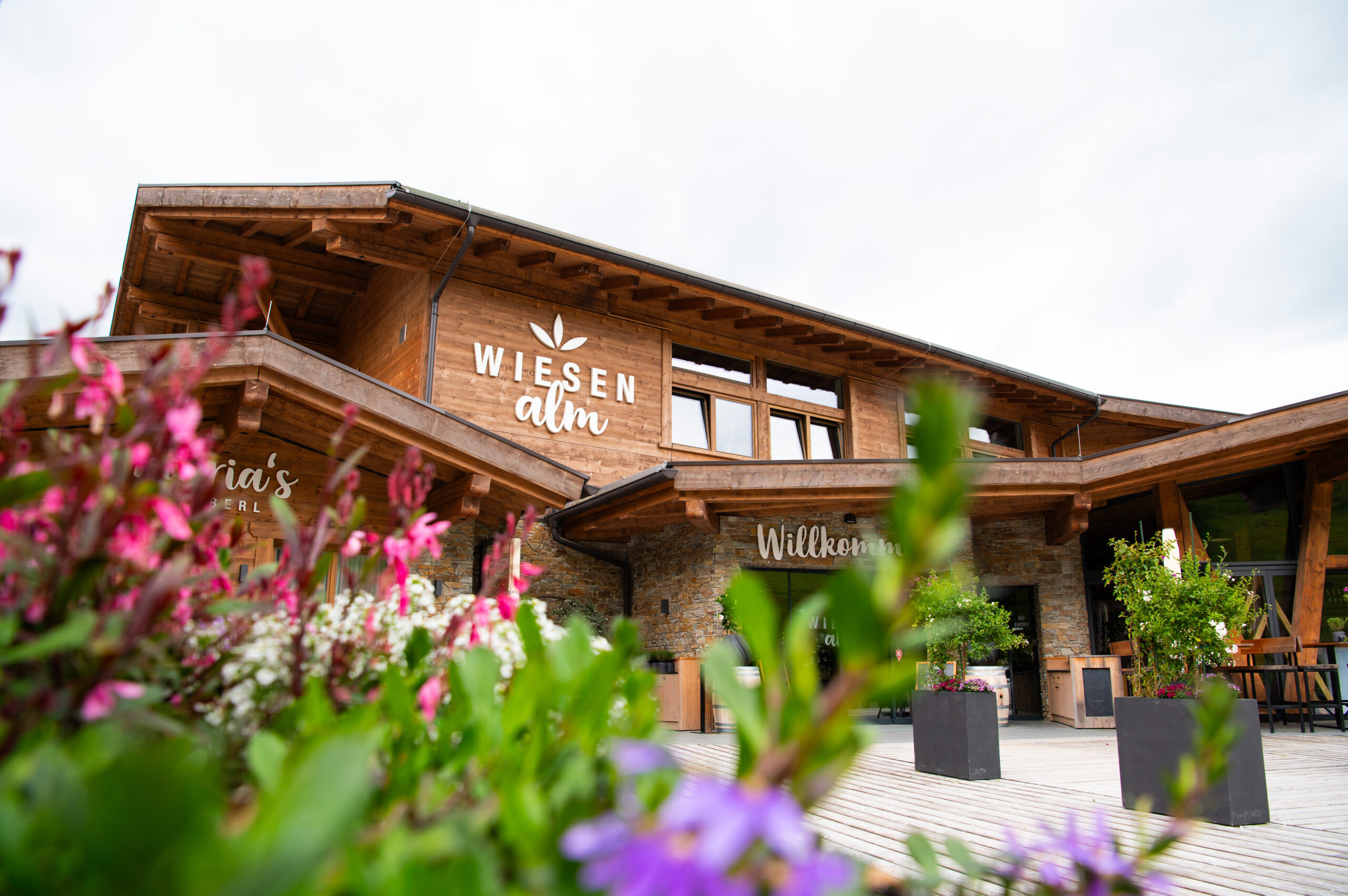 Gründlich saniert: Bergrestaurant Wiesenalm. Copyright: Aschl
