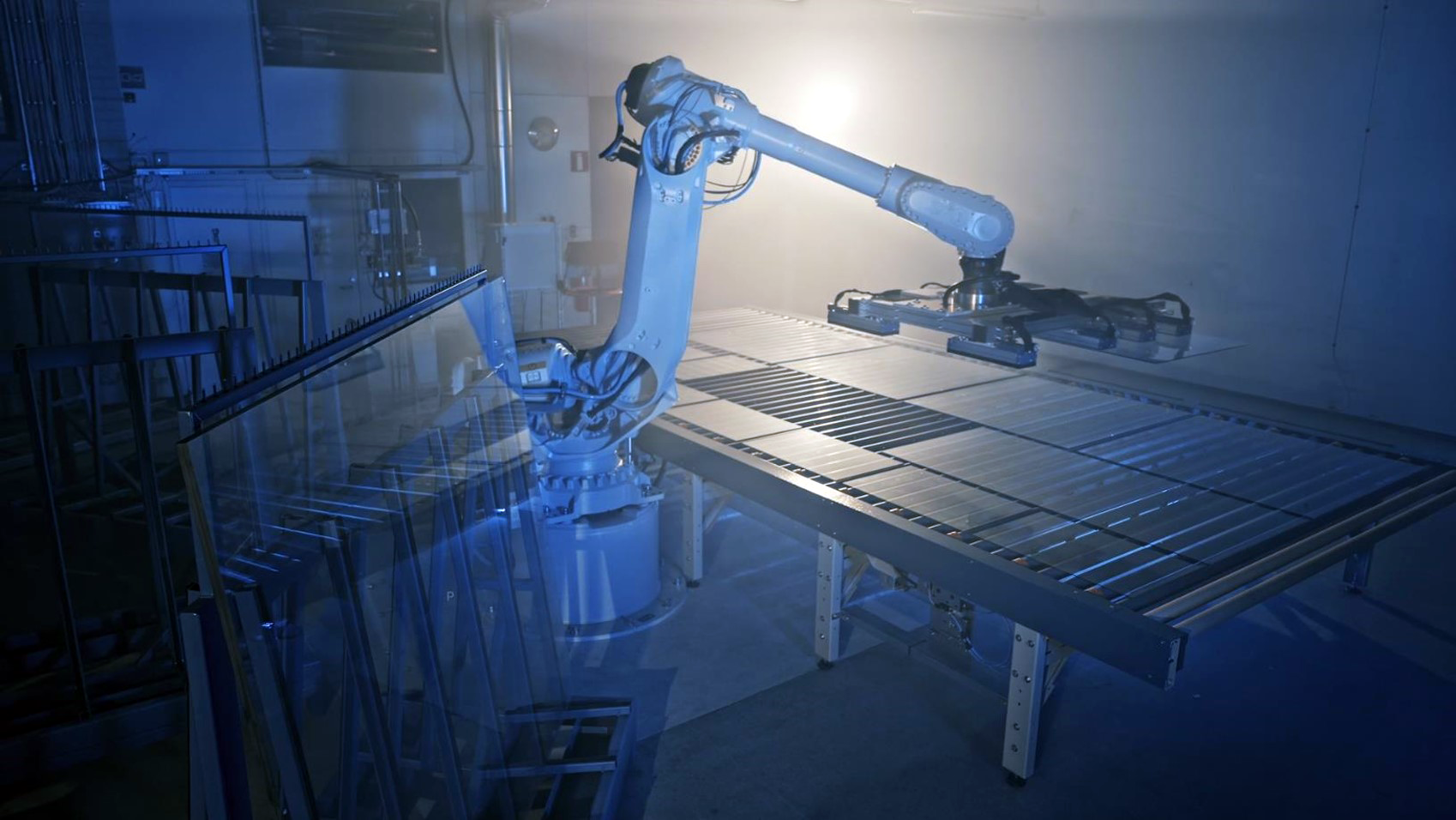 Die Besucher*innen der Vitrum 2025 erwartet ein leistungsstarkes Angebot an intelligenten Technologien und Lösungen für alle Bereiche der Glasverarbeitung.