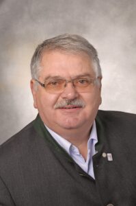 Johannes Dinhobl.