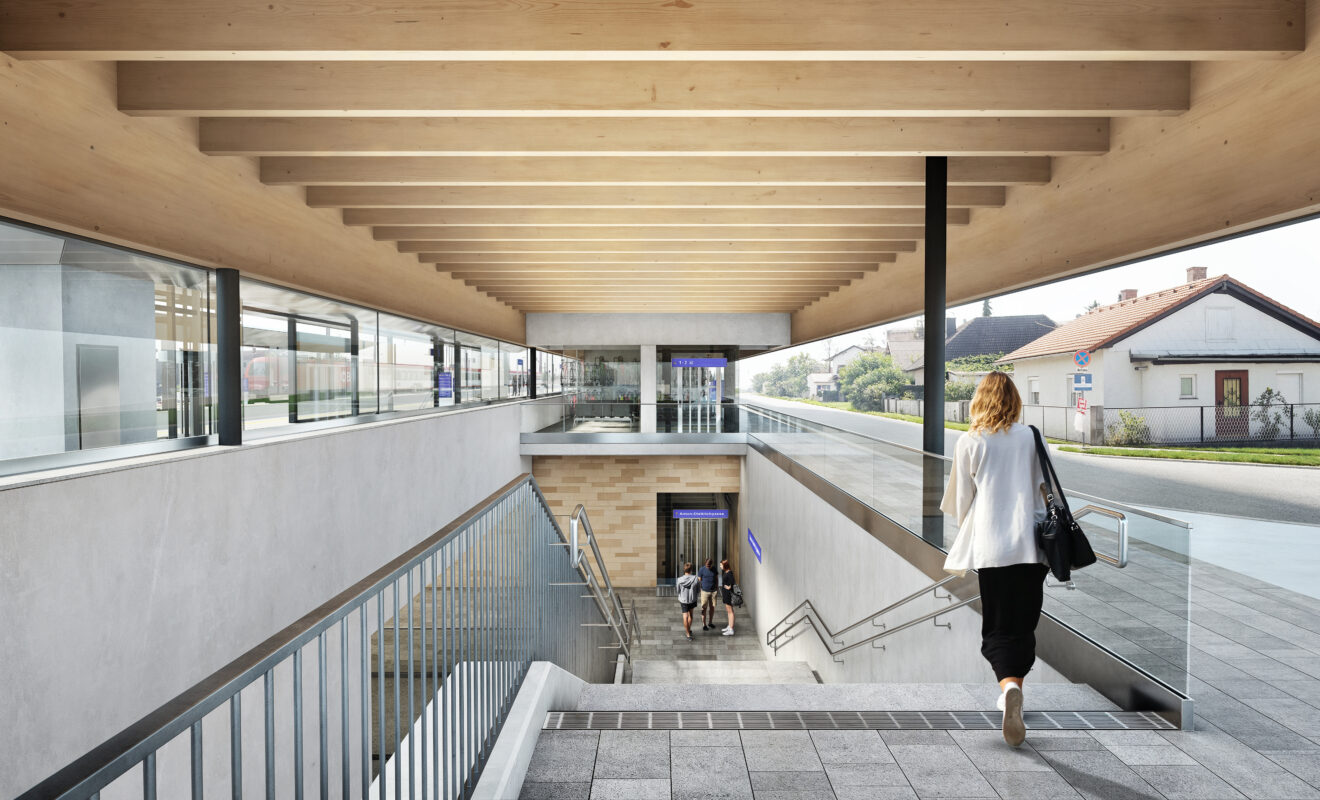 Bahnhof Himberg