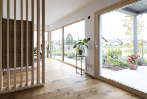Das Fensterbeschichtungssystem Aquawood Terra bietet das optimale Paket aus Produktleistung und Umwelteigenschaften. © Gaulhofer / Erika Mayer Photography
