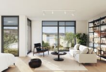 Mit Schüco Perfect sind Sonnenschutz, Insektenschutz, Designfensterbank oder Absturzsicherung gewerkeübergreifend in einem System vereint. © Schüco International KG