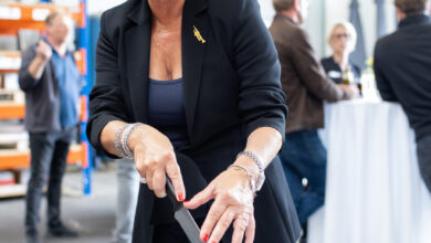 Eine Frau. Ein Wort. Kaun die Tischlerin setzt auf Service als lebendige Unternehmensstrategie und feiert 25 Jahre. © Julia Poiss