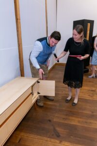 Rang drei geht an das TV-Möbel „Zeitgeist“ von Robert Hofer. © Rudi Aigner