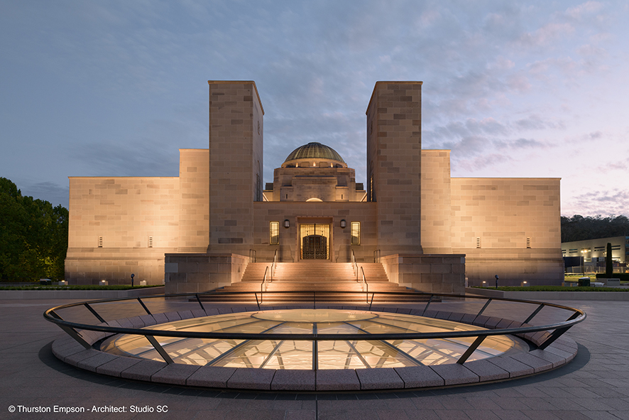 Das „Australian War Memorial“ in Canberra ist ein Ort, an dem den Gefallenen und Verwundeten gedacht werden kann. © Thurston Empson – Architect: Studio SC