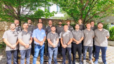 17 Mitarbeiter zählt die Bau- und Möbeltischlerei Nowak & Steiner aktuell, acht davon haben ihr Handwerk hier erlernt. © Nowak & Steiner