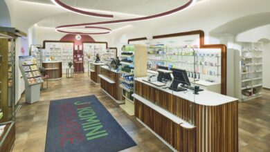 Der Umbau der Jakomini-Apotheke in Graz wurde während des Vollbetriebs in vier Bauetappen realisiert. (C) fiedlerphoto.com