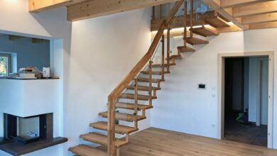 Nur spezialisierte Betriebe wie die Tischlerei Traxler können die komplexen Anforderungen des Treppenbaus bewältigen. (c)Traxler Treppen