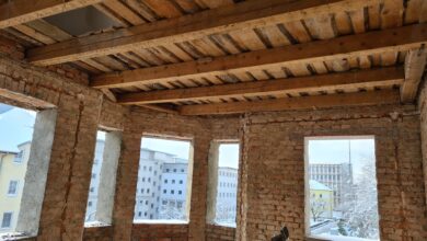 Alt aber noch gut in Schuss: Holzbalken werden wiederverwendet. Copyright: Benjamin Kromoser