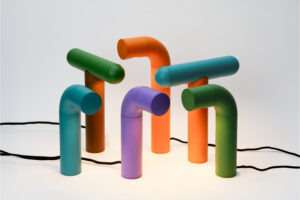 Die Leuchtenserie Mini-Stations ist in Gestaltung und Farbgebung von der Wiener U-Bahn inspiriert. ©studio re.d