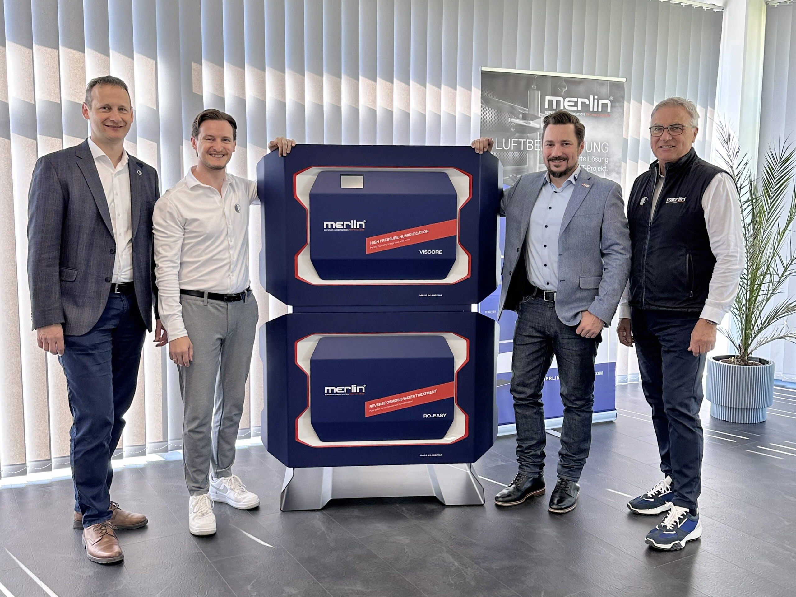 Geschäftsleitung Johannes Part, Dominik Reisinger und Johann Reisinger mit Office Manager Germany Amer Sahanic (2.v.l.) © Merlin Technology