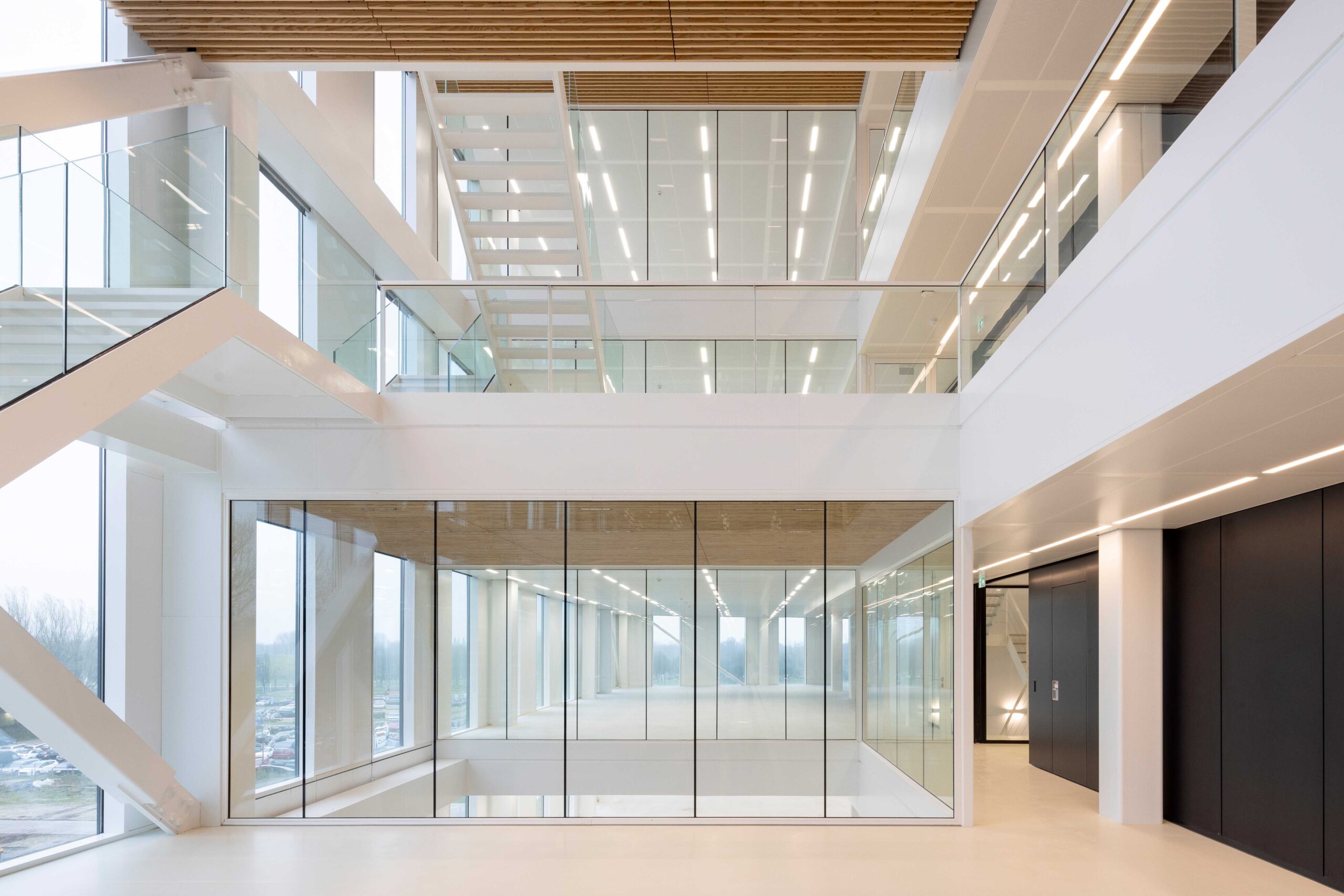 Bei der Planung moderner Gebäude gilt es, Brandschutz und Hoch-sicherheit mit anspruchsvollem Design zu vereinen. ©