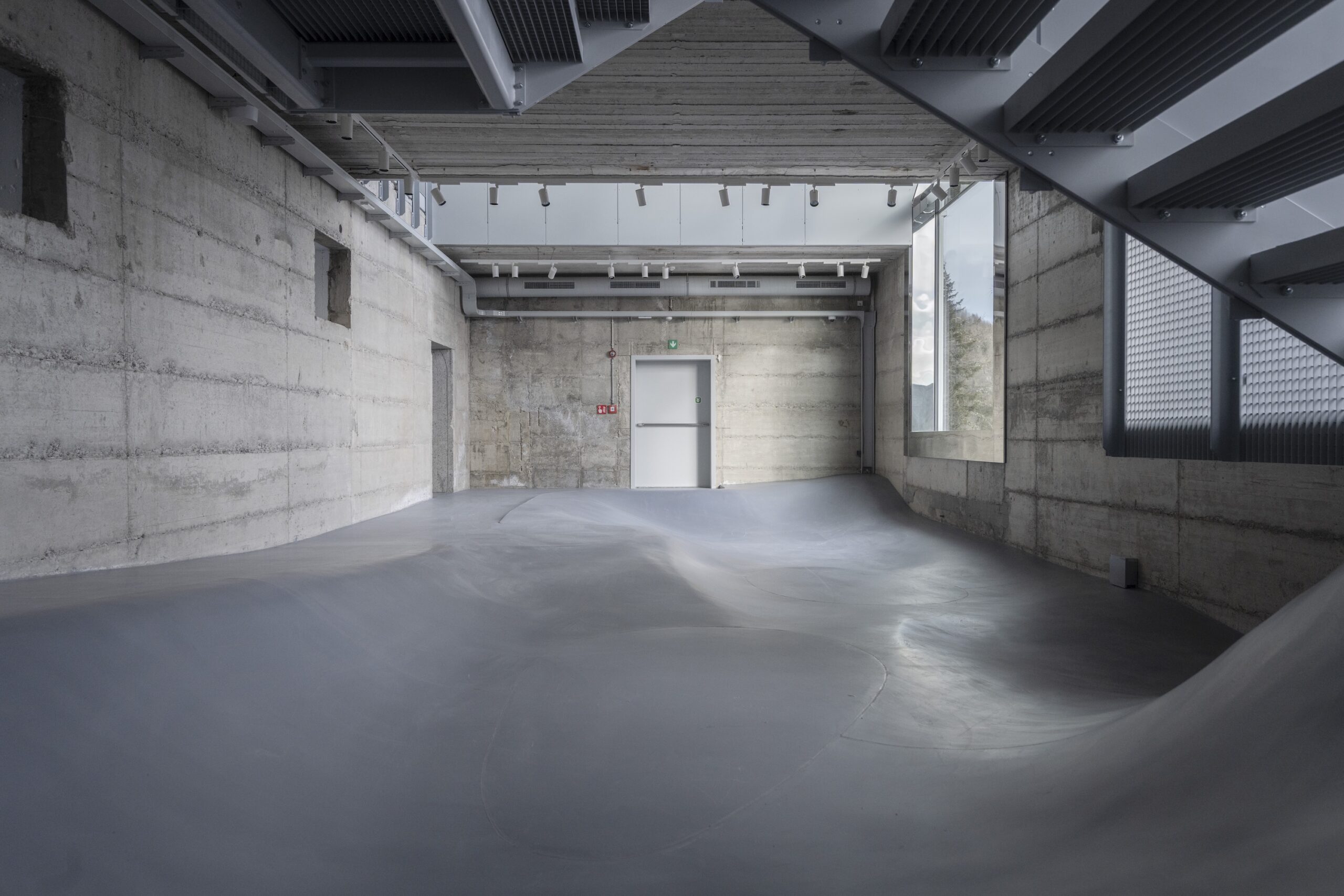 LOWER EXHIBITION FLOOR, PLASMA STUDIO, ARCHITECT ULLA HELL, SEXTEN, SOUTH TYROL, ITALY 