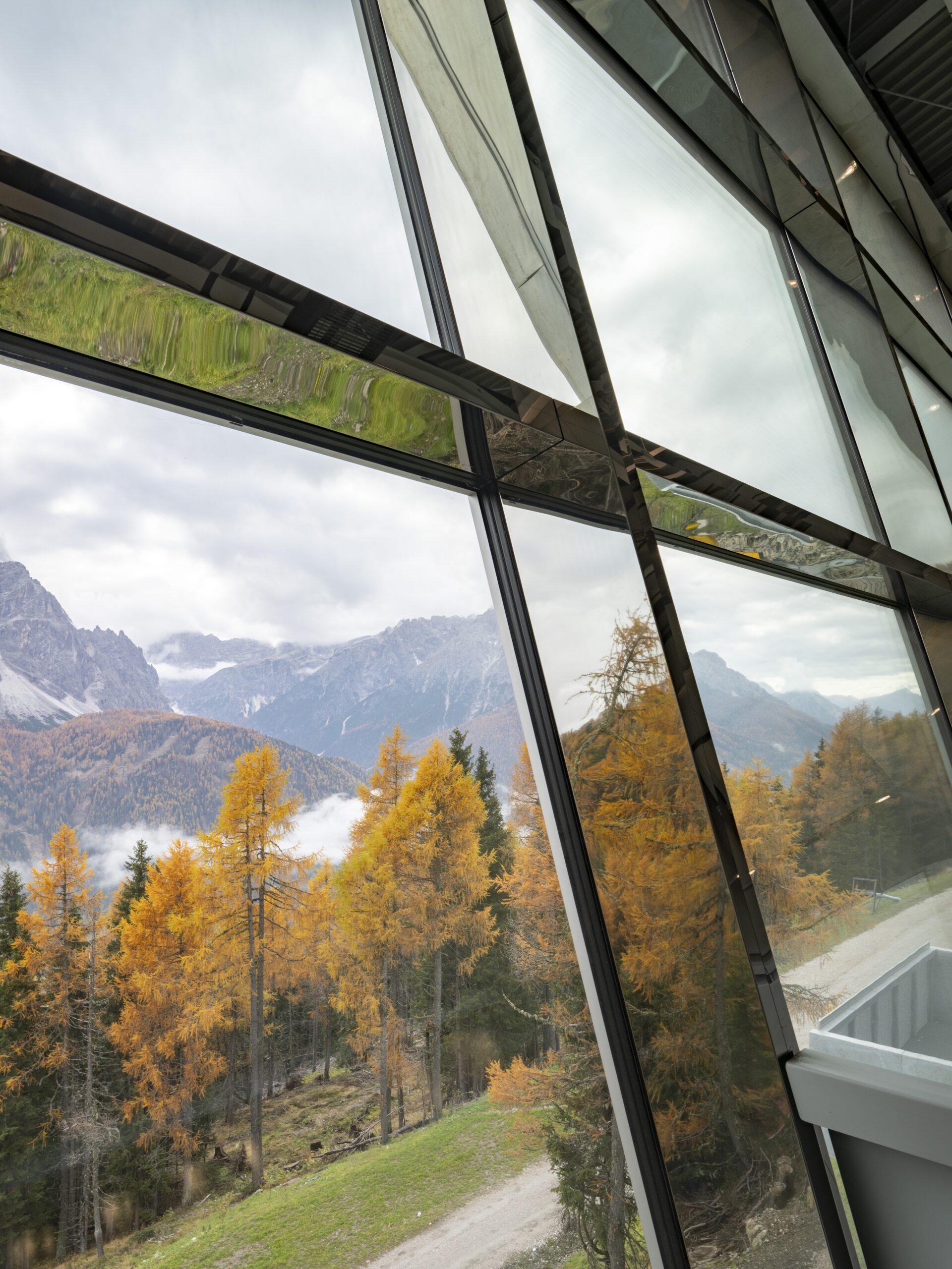 MAIN HALL, PLASMA STUDIO, ARCHITECT ULLA HELL, SEXTEN, SOUTH TYROL, ITALY