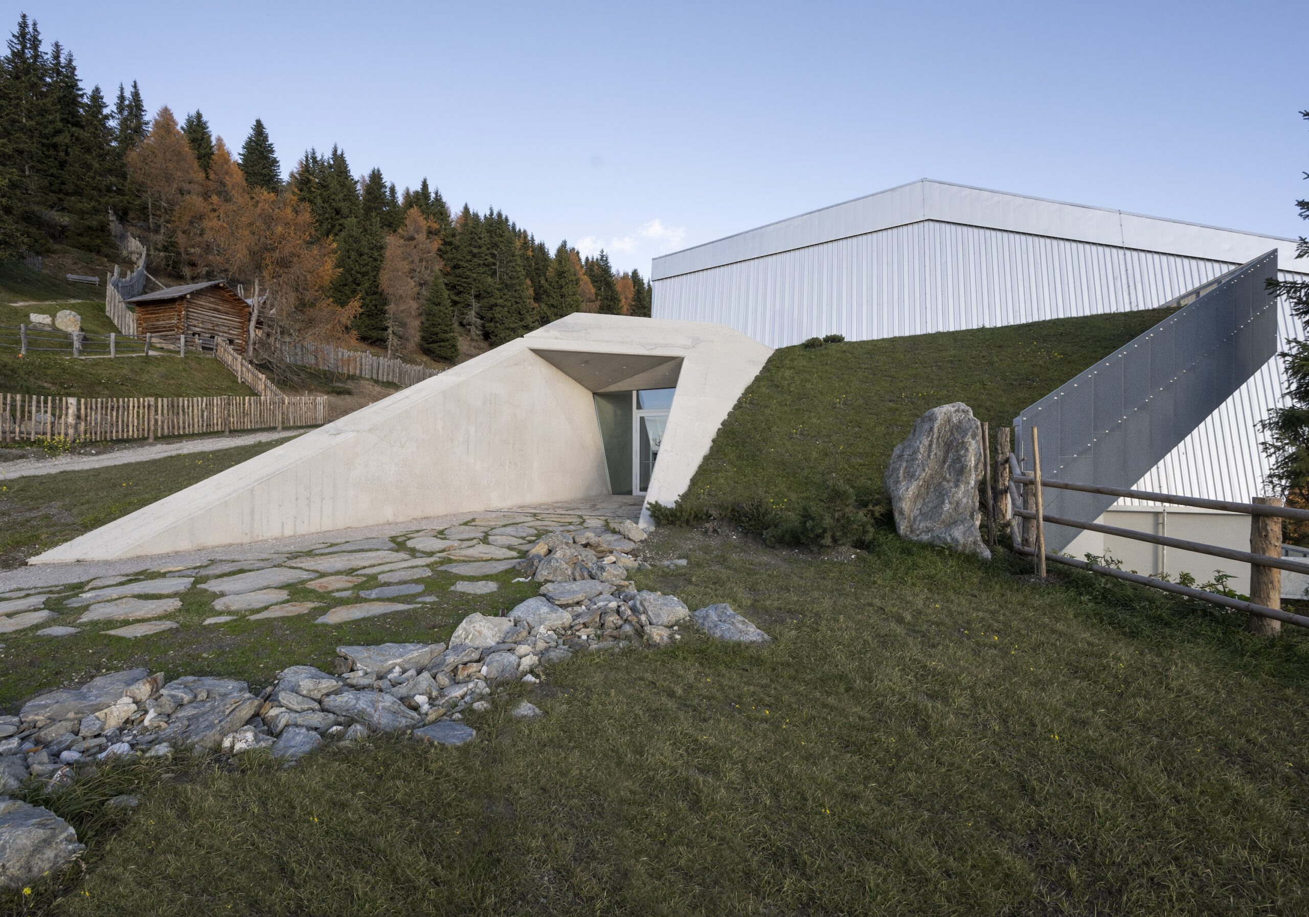 PLASMA STUDIO, ARCHITECT ULLA HELL, SEXTEN, SOUTH TYROL, ITALY