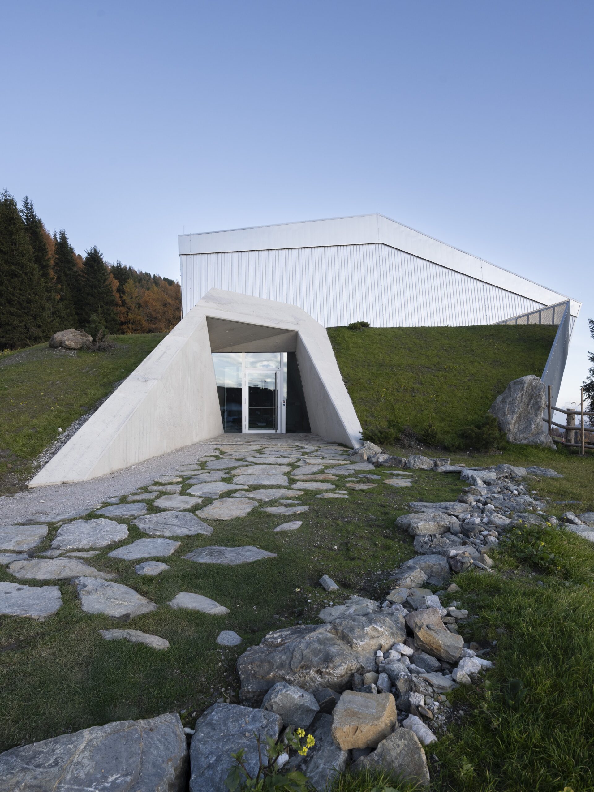 PLASMA STUDIO, ARCHITECT ULLA HELL, SEXTEN, SOUTH TYROL, ITALY 