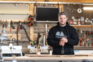 „Ich will für die Branche und in der Branche sein.“Siggi Hoffmann, Tischler & Influencer © Raphael Weißert