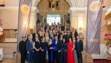 Zahlreiche Ehrengäste, Innungsvertreter und Mitglieder der Tischlerfamilie trafen sich Ende Jänner beim Tischlerball in Linz. © Cityfoto