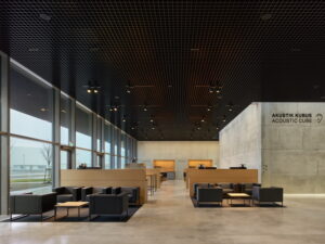 Die Cafeteria im Erdgeschoss.© Roland Halbe