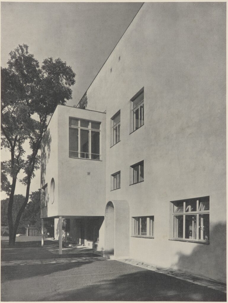 Outside Street View Photo Villa Beer_Julius Scherb 1930