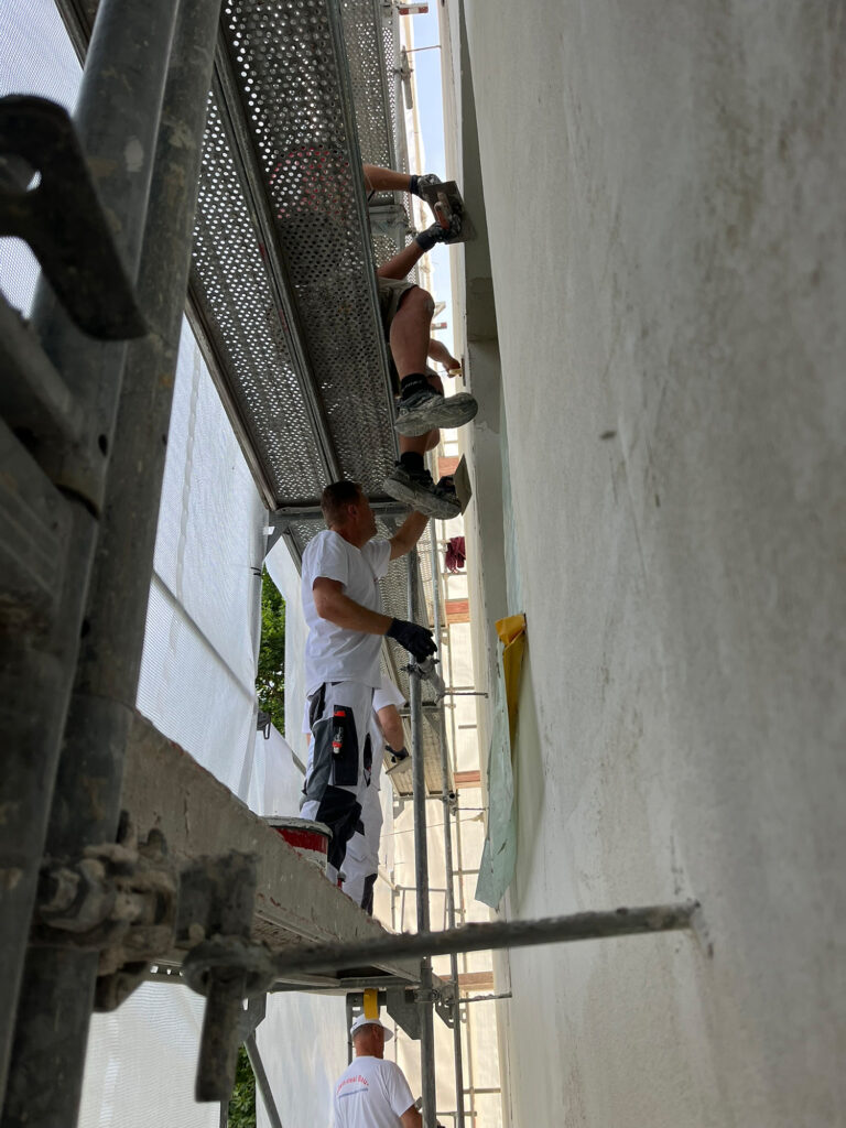 Arbeite an der Fassade der Villa Beer