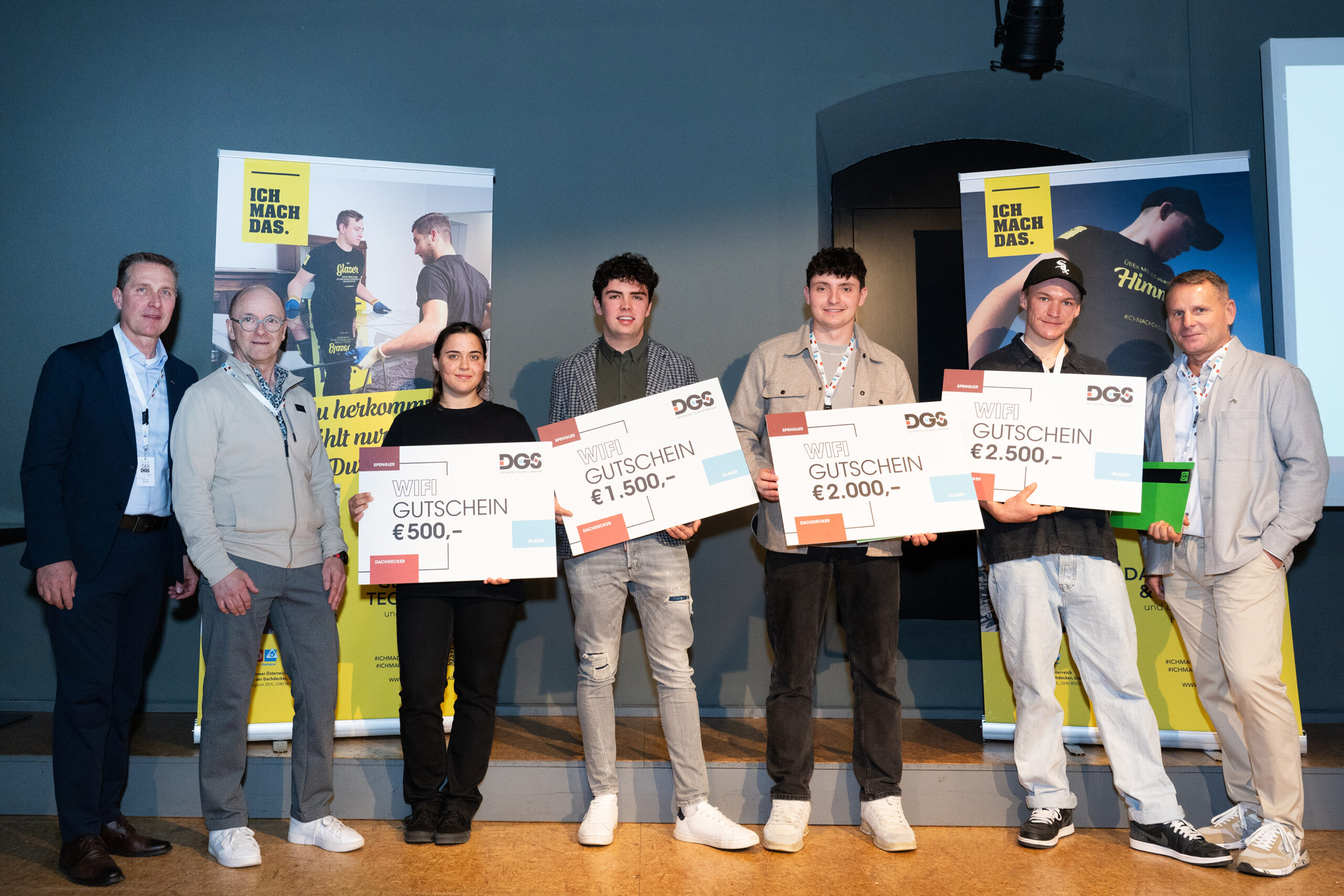 Nachwuchs im Fokus beim Tiroler Tag der Dachdecker, Glaser und Spengler