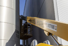 Haulotte H16TPX bei beengten Platz im Einsatz