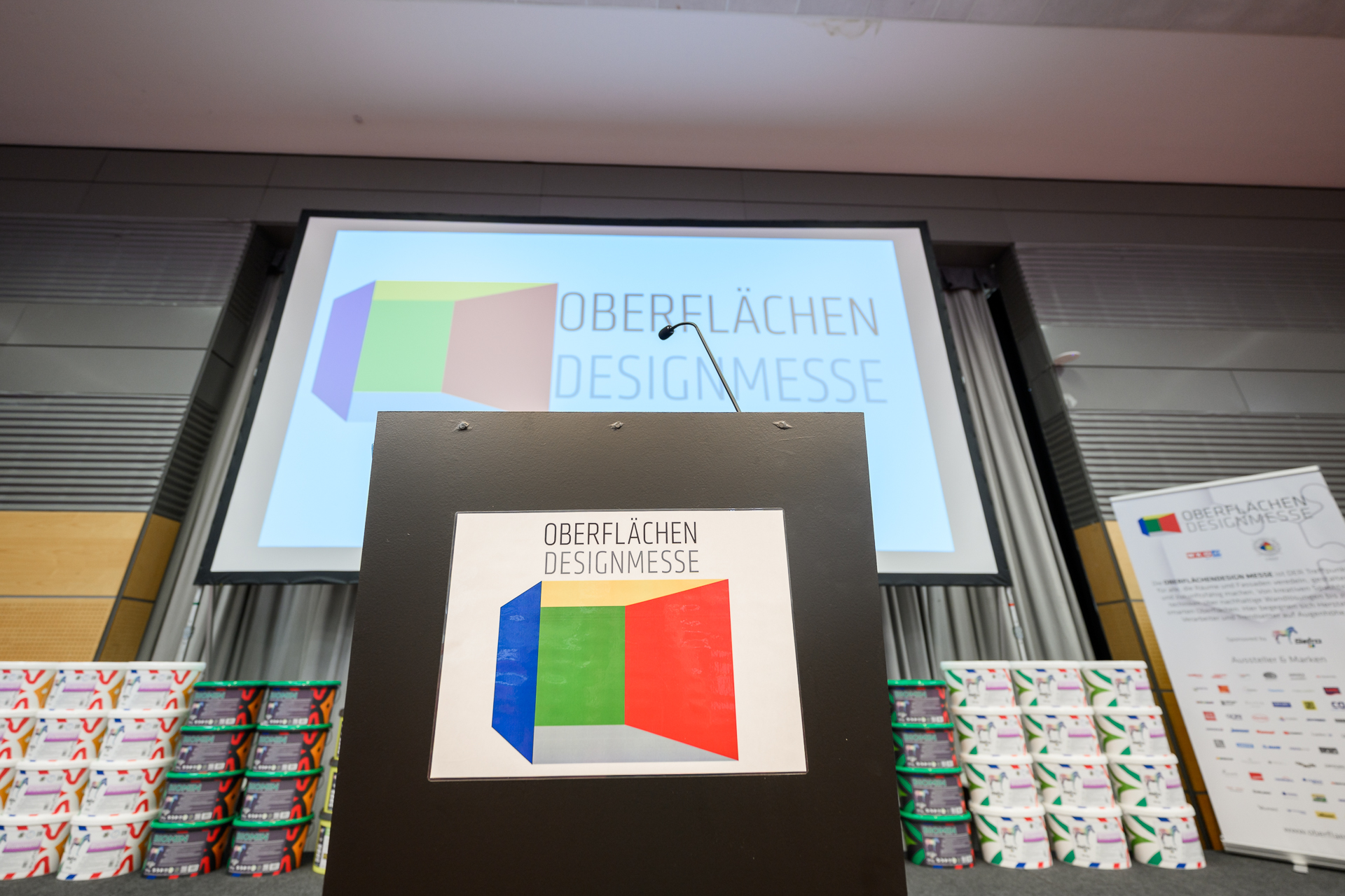 Branchenmesse zeigt neue Trends im Oberflächendesign