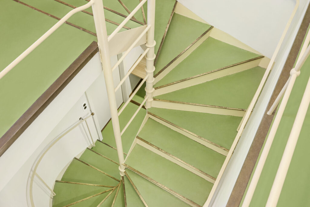 Wendeltreppe in der Villa Beer