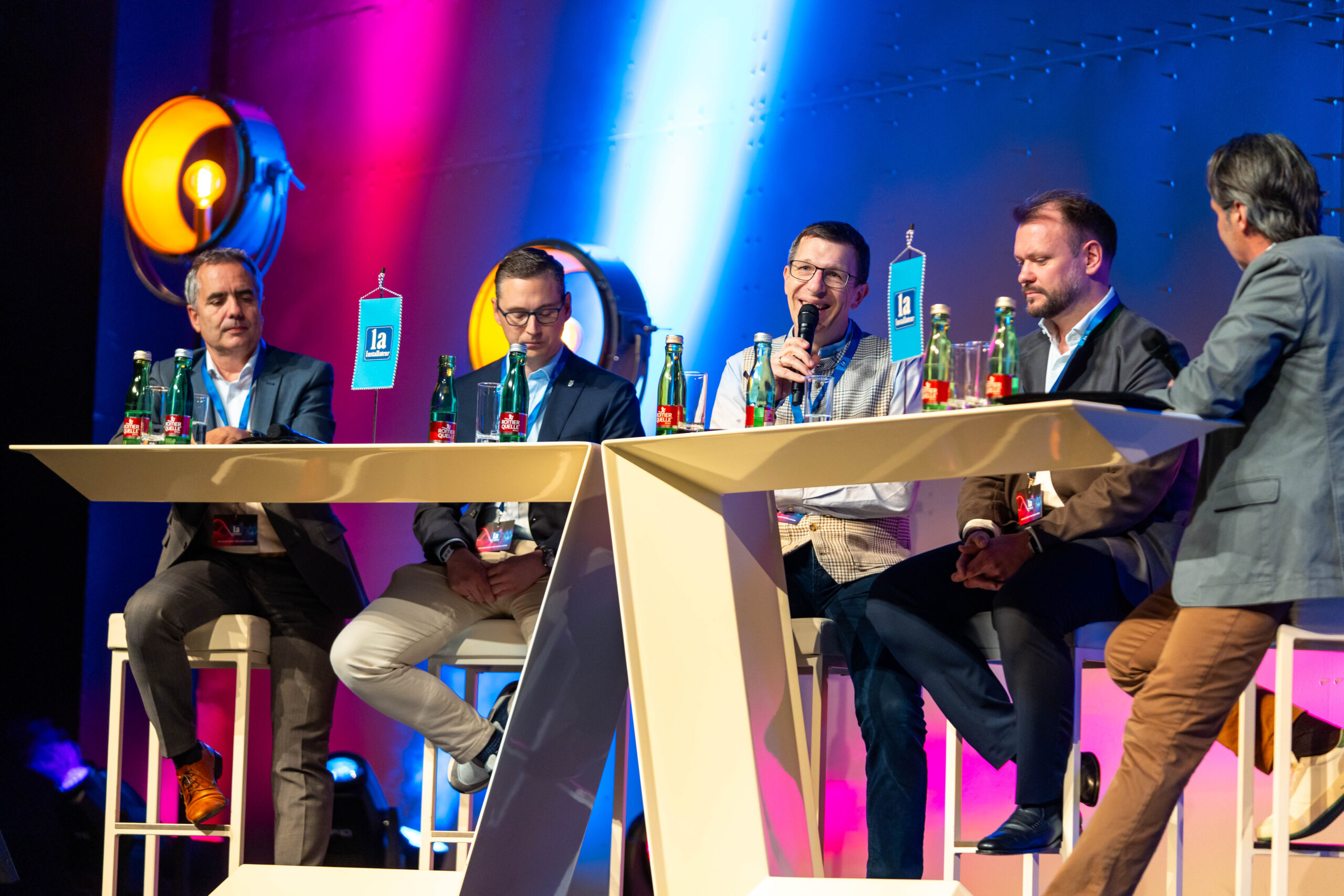 Volles Haus bei Vollversammlung