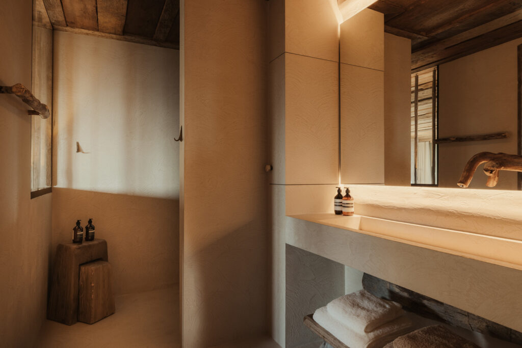 Waschraum im Eriro Alpin Hotel