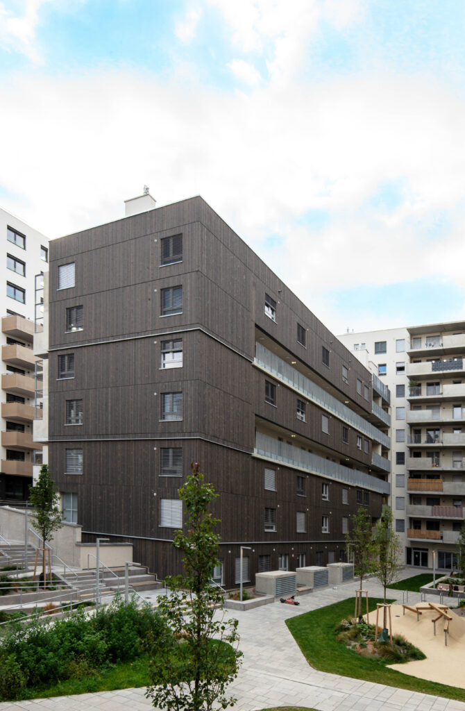 Außenwände aus Holz.