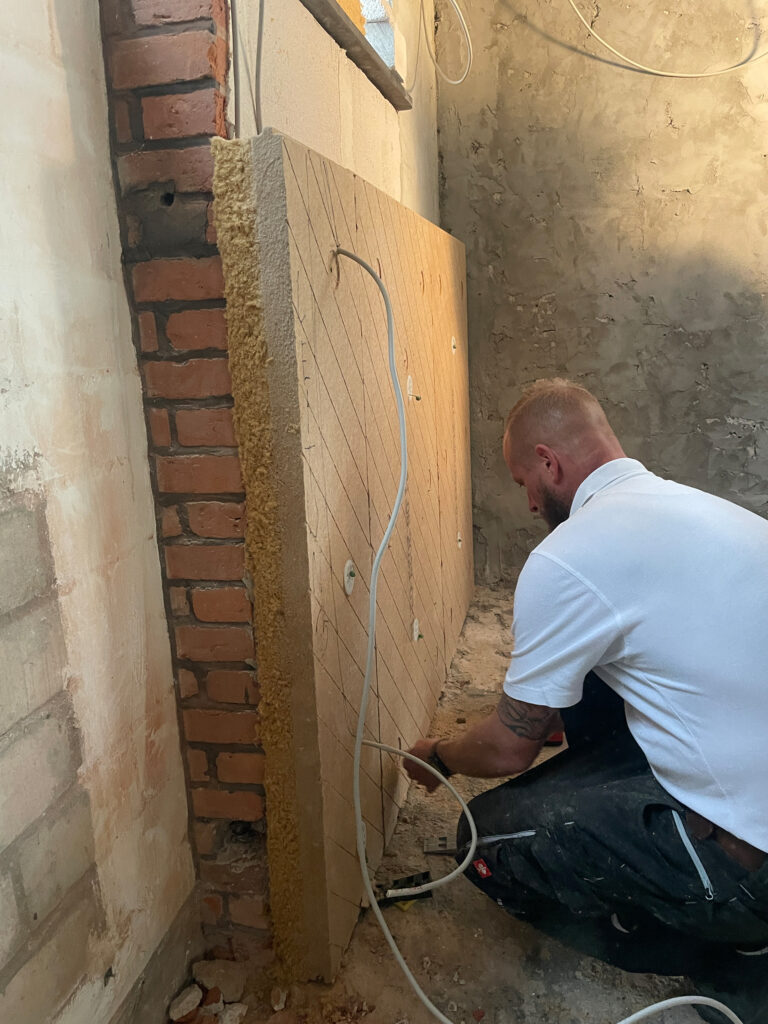 Schlechte Karten für Schimmel: Das System sorgt mit seiner Passgenauigkeit für Hohlraumfreiheitund verhindert so die gefürchtete Hinterströmung.
