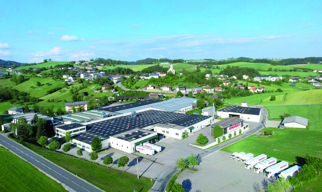 Anrei beschäftigt rund 180 Mitarbeiter*innen am Standort Pabneukirchen.