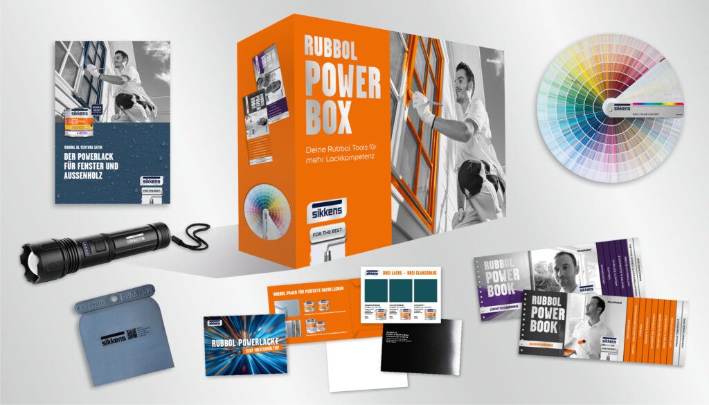 Die Rubbol Power Box bietet alles, was der Maler für eine kompetente Beratung und eine effiziente Auftragsabwicklung benötigt: Kompaktes Produktwissen und Tools für effiziente Verarbeitung und sichere Ergebnisse.
© Sikkens