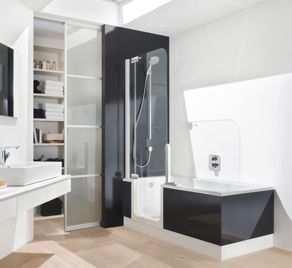 Dusche und Badewanne in einem: Twinline von Artweger.