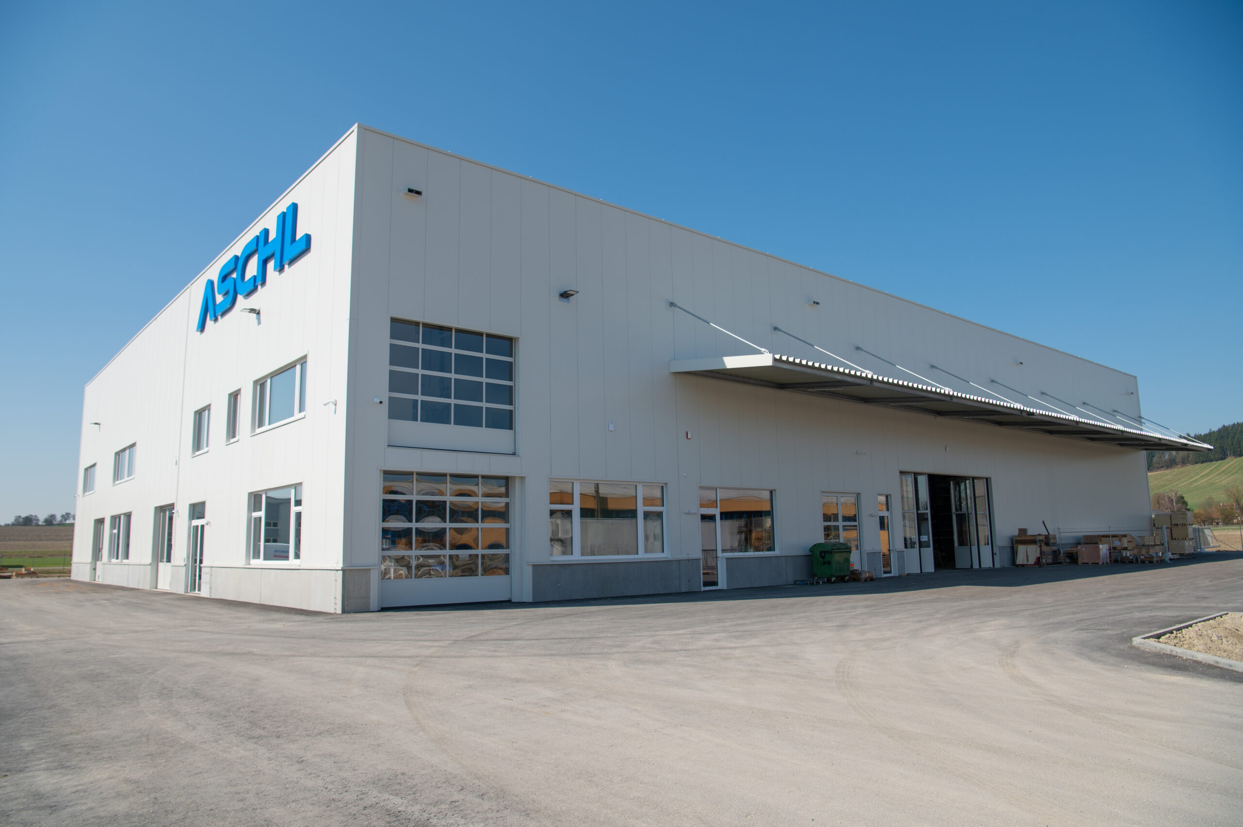 Aschl erweitert Logistik und Produktion