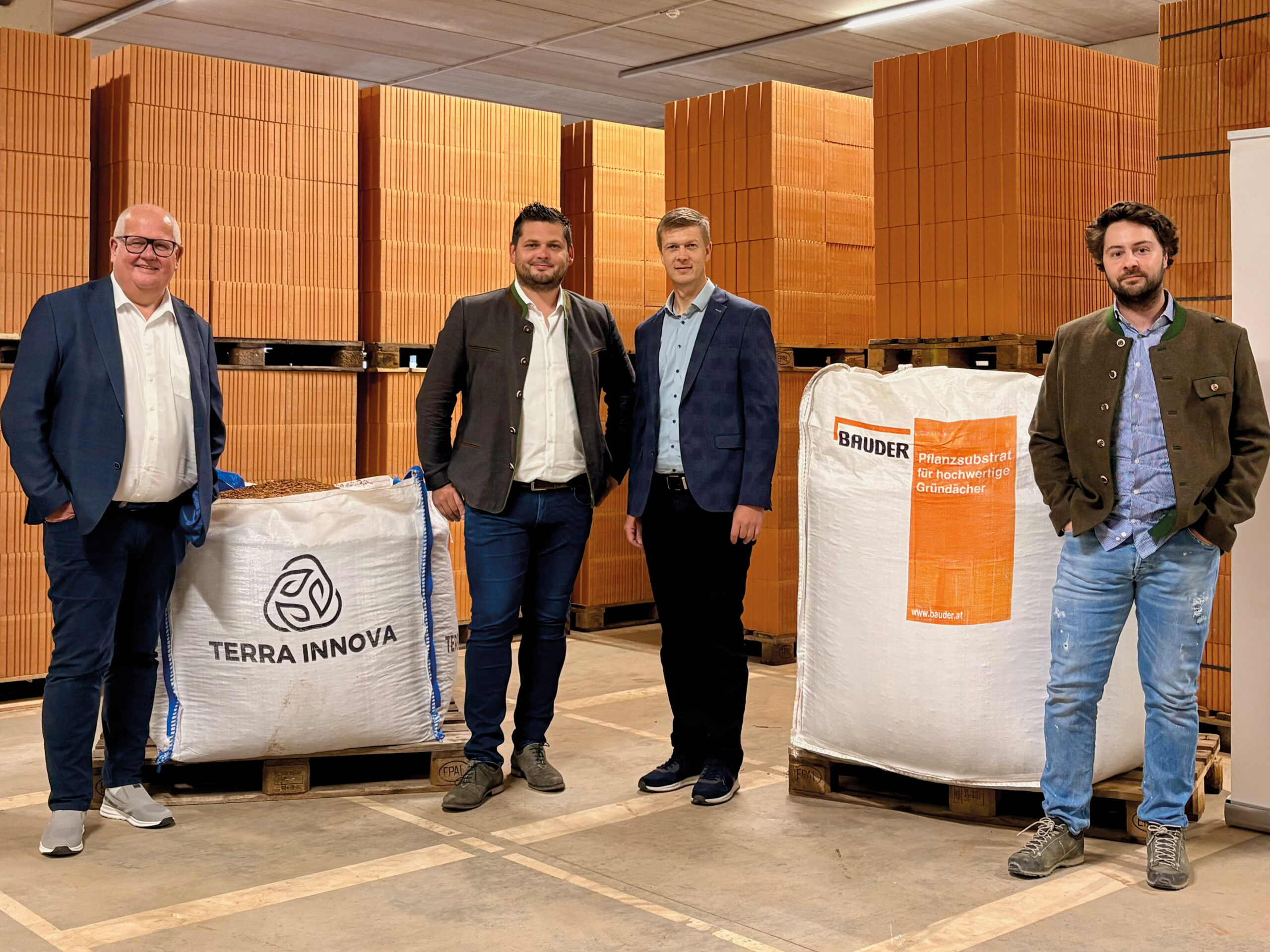 Bauder setzt bei Dachbegrünung auf regionale Substrate