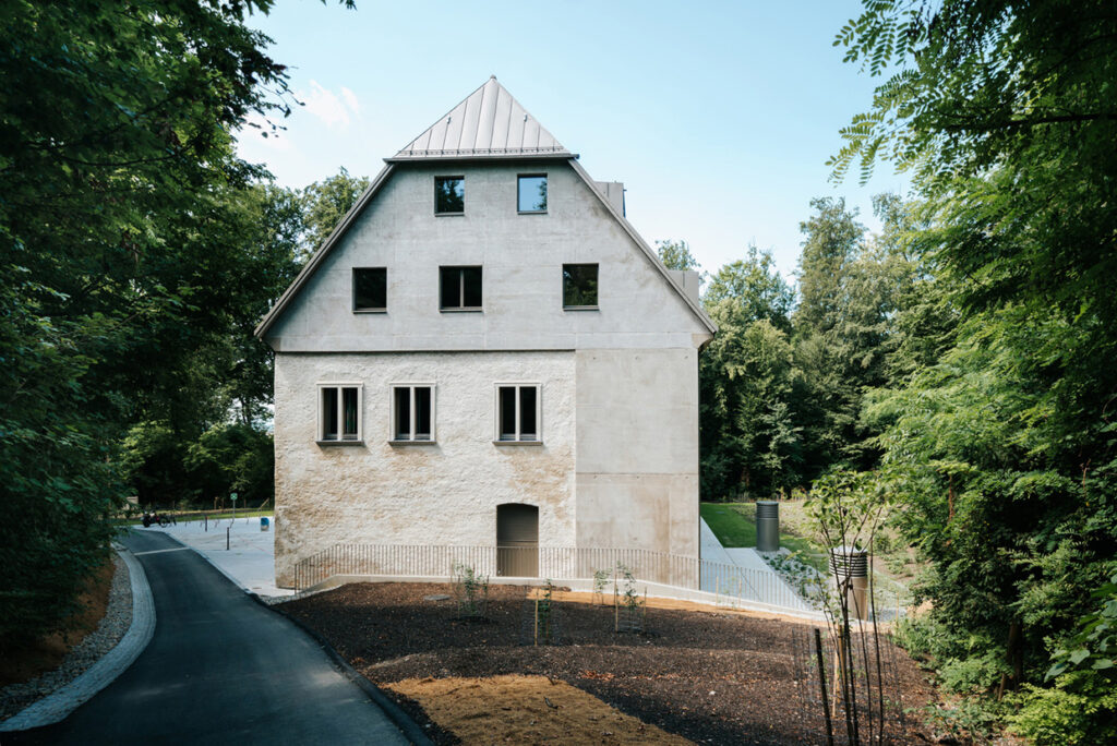 Ehemaliges Jesuitenrefektorium am Rosenhain Institut für Bewegungswissenschaften, Sport