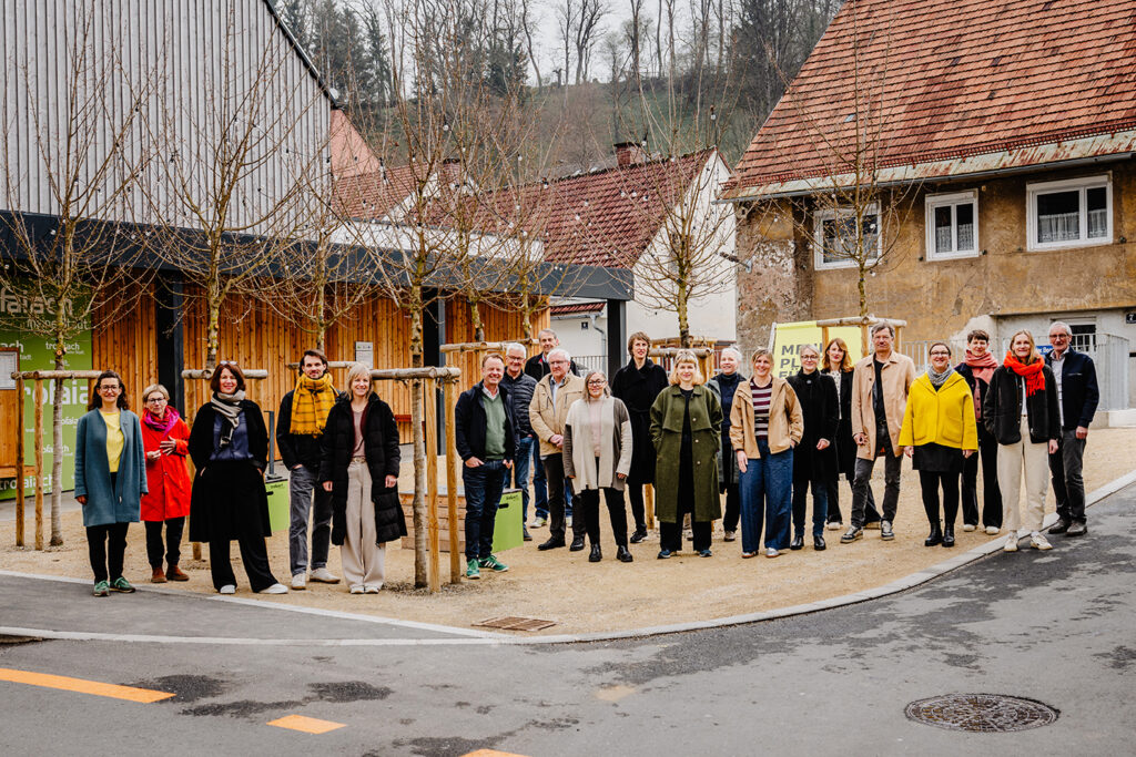 Jury, LandLuft Team und Vorstand beim Hearing des 5. Baukulturgemeinde-Preises in Trofaiach