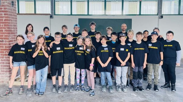 Bautechnik-Feriencamp gestartet