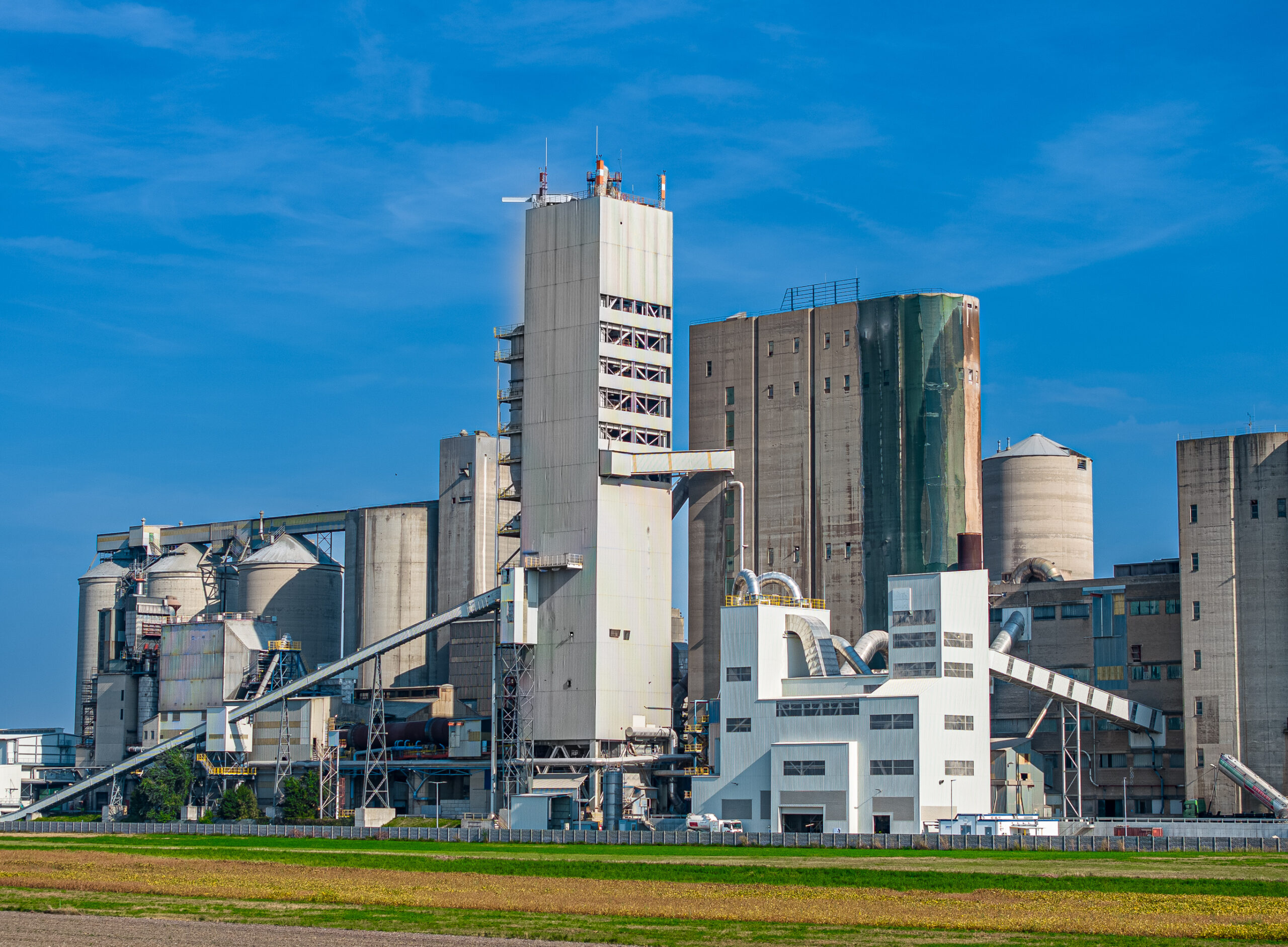 Mehr Zement, weniger CO2 pro Tonne