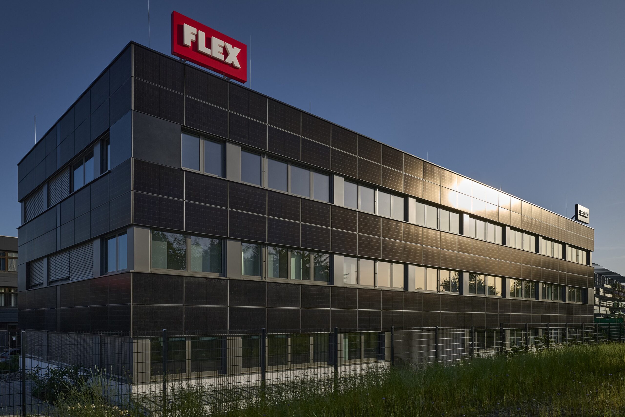 Photovoltaik-Fassade gut gesichert