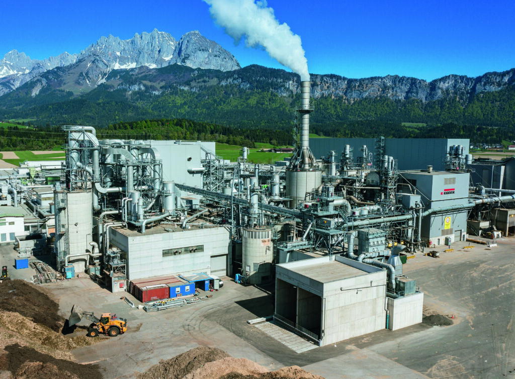 Mit seinem neuen Kraftwerk wird das Werk St. Johann in Tirol künftig im Normalbetrieb erdgasfrei produzieren. 