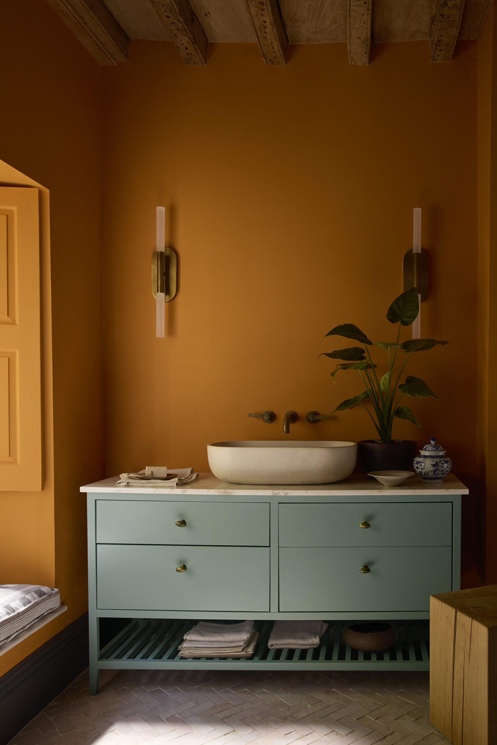 Neue Farbkarten bei Colours of …