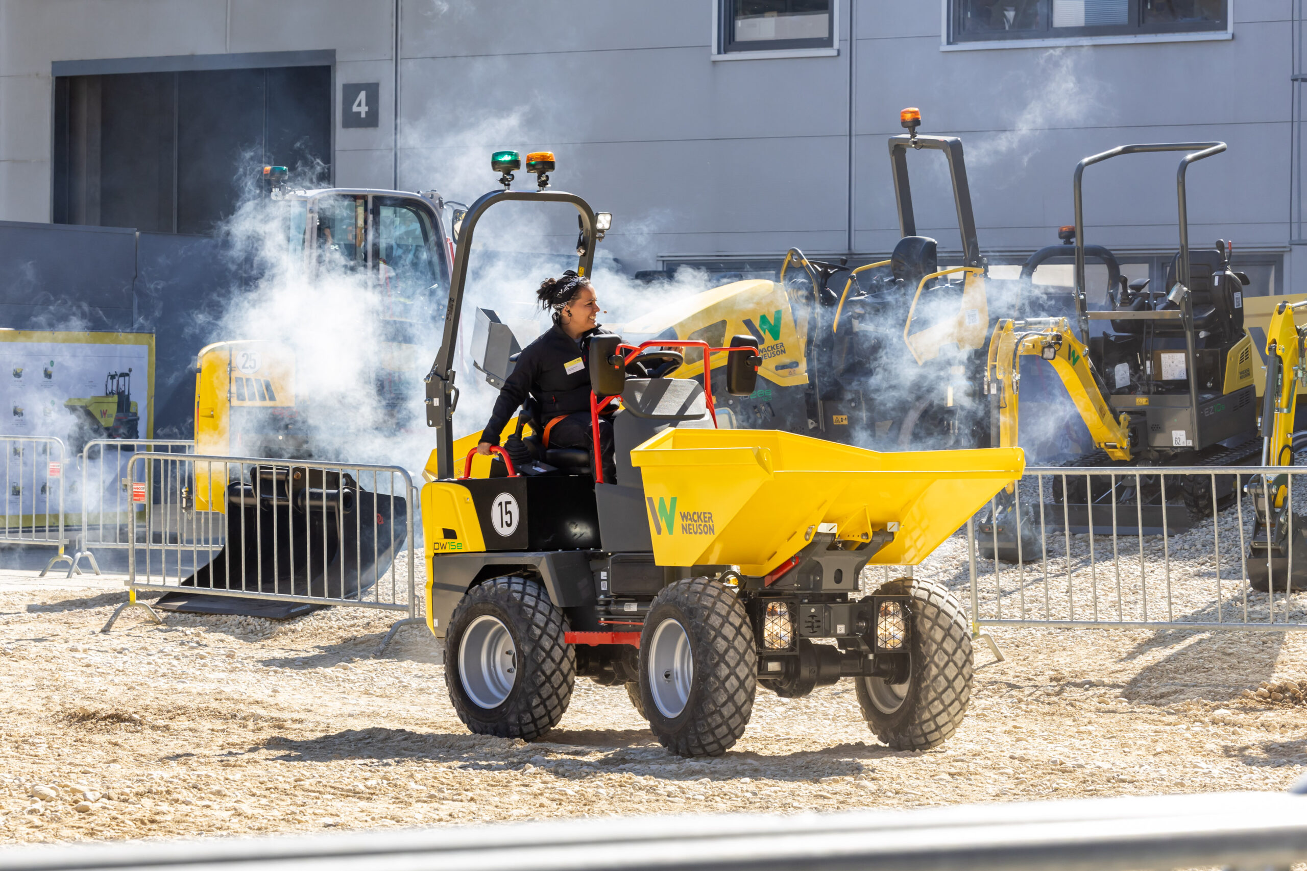 Wacker Neuson: Baumaschinen zum Anfassen